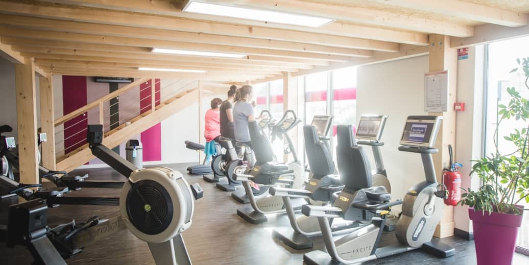 vélos de biking club de sport fitelya roche sud